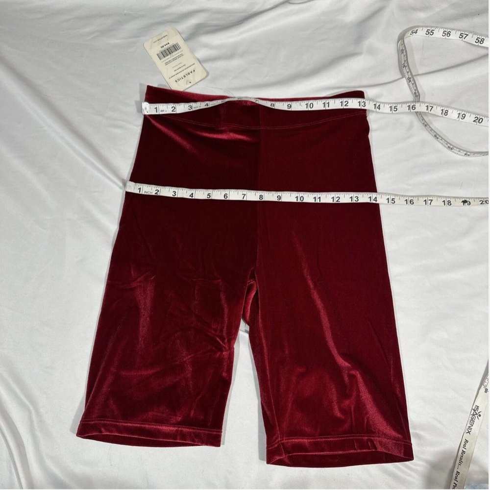 NWT $50 Fabletics [ Medium 8 ] High Waisted Velour 9'' Short in Cherry‎ Red - Picture 9 of 11